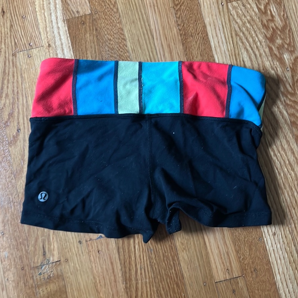 Lululemon shorts size 4 black